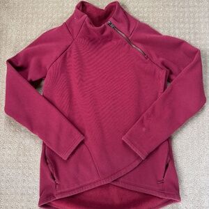 Athleta Womens Sweatshirt Cozy Karma Asym Pullover, Small, Red/Berry
